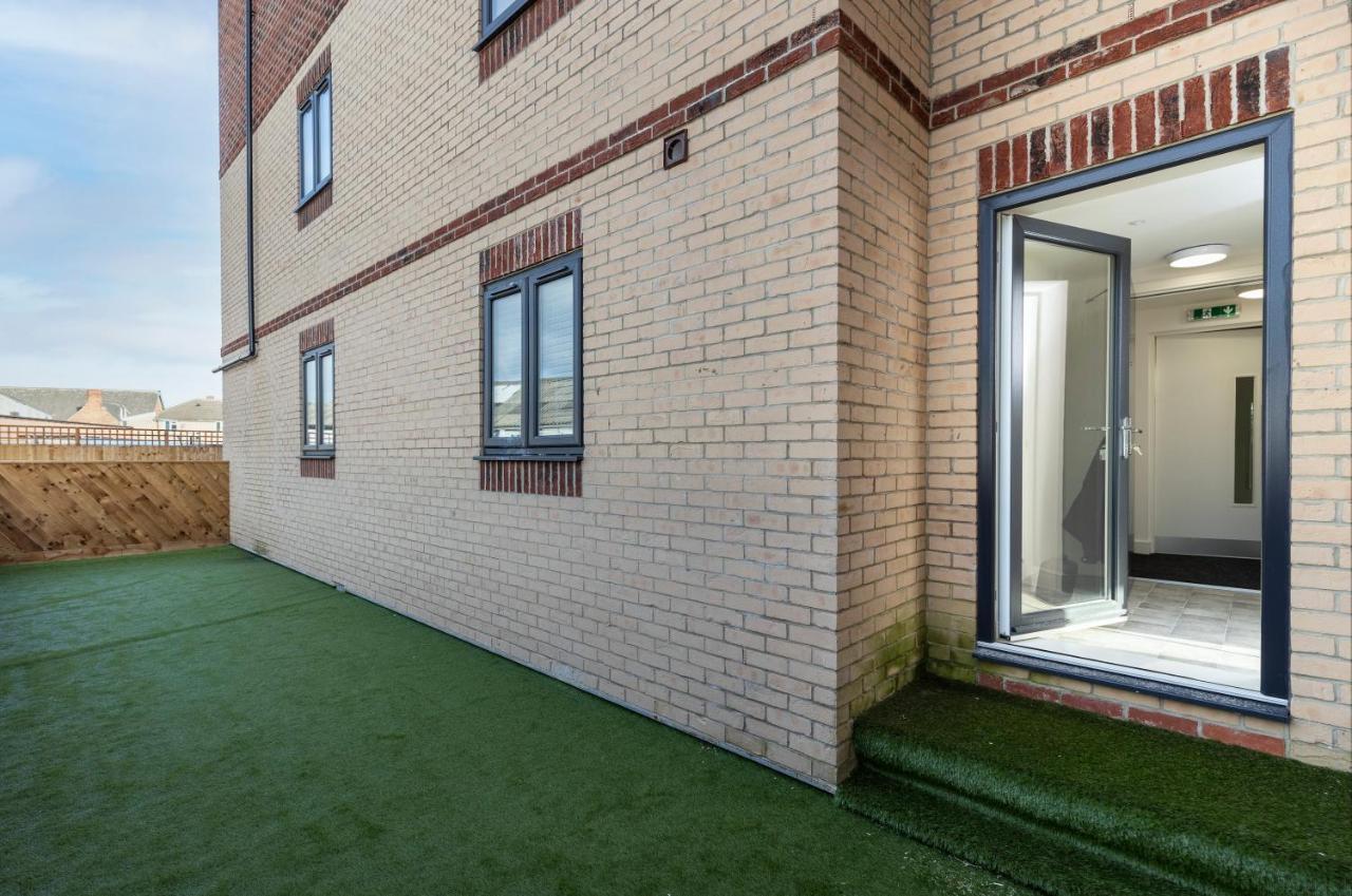 Avery House 1 - One Bedroom With Outdoor Terrace Darlington  Eksteriør billede